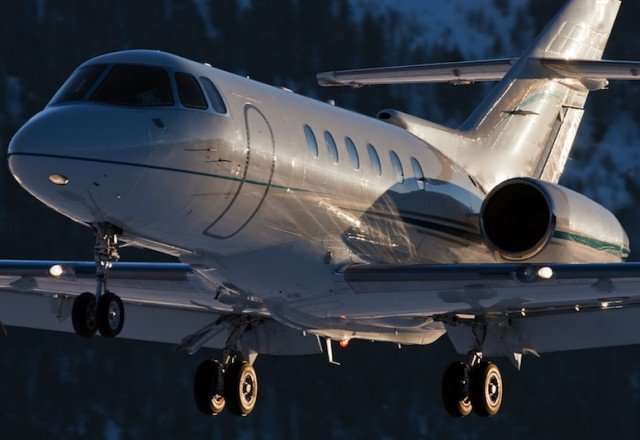 hawker-900xp-private-jet-charter-stratos-jet-charters