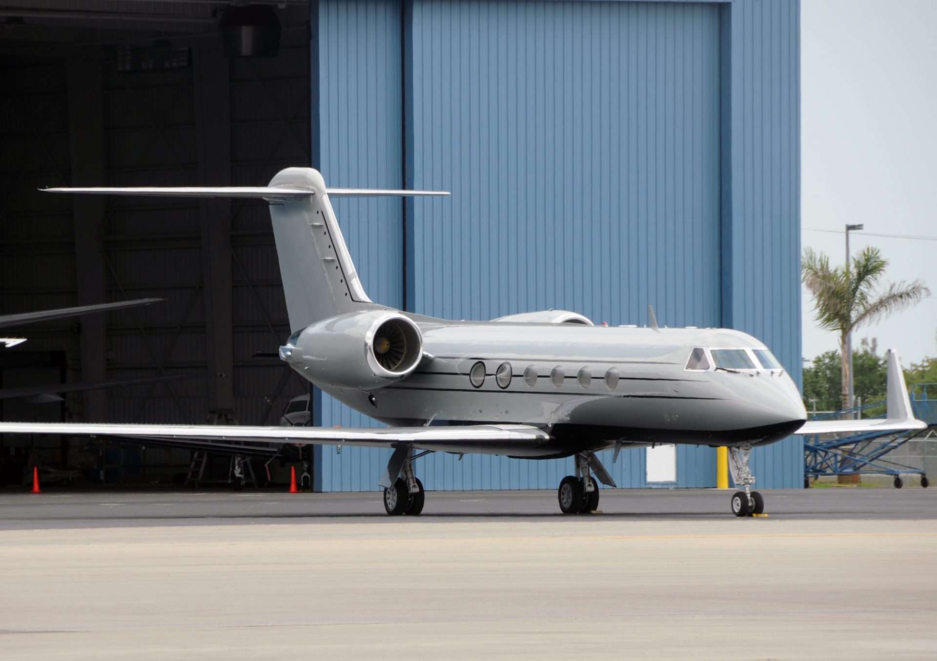 How Safe Are Private Jets? (Through Air Charter Flight Services)